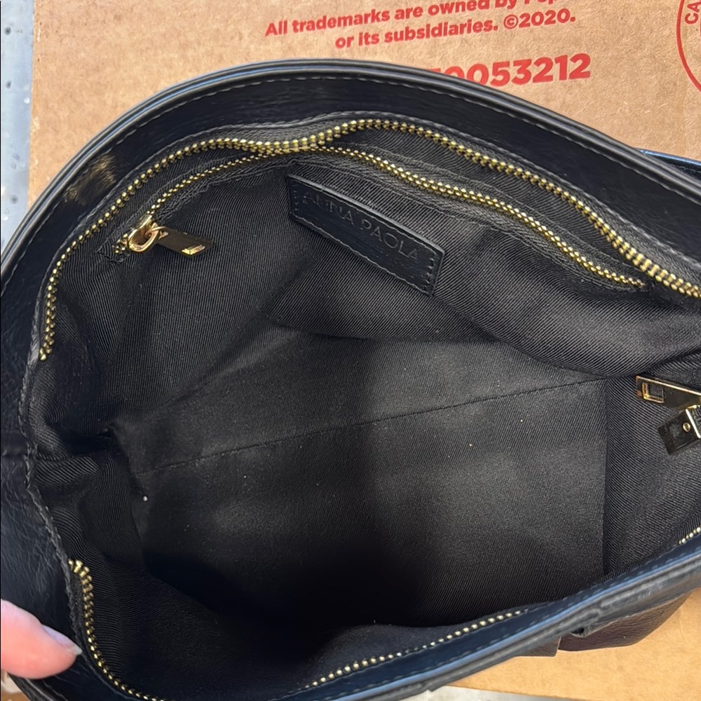 Anna Paola Black Leather Woven Shoulder/crossbody Bag - Picture 5 of 8